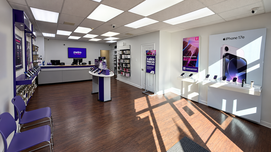 Metro by T-Mobile 2631 Cherokee St - 2631 Cherokee St 