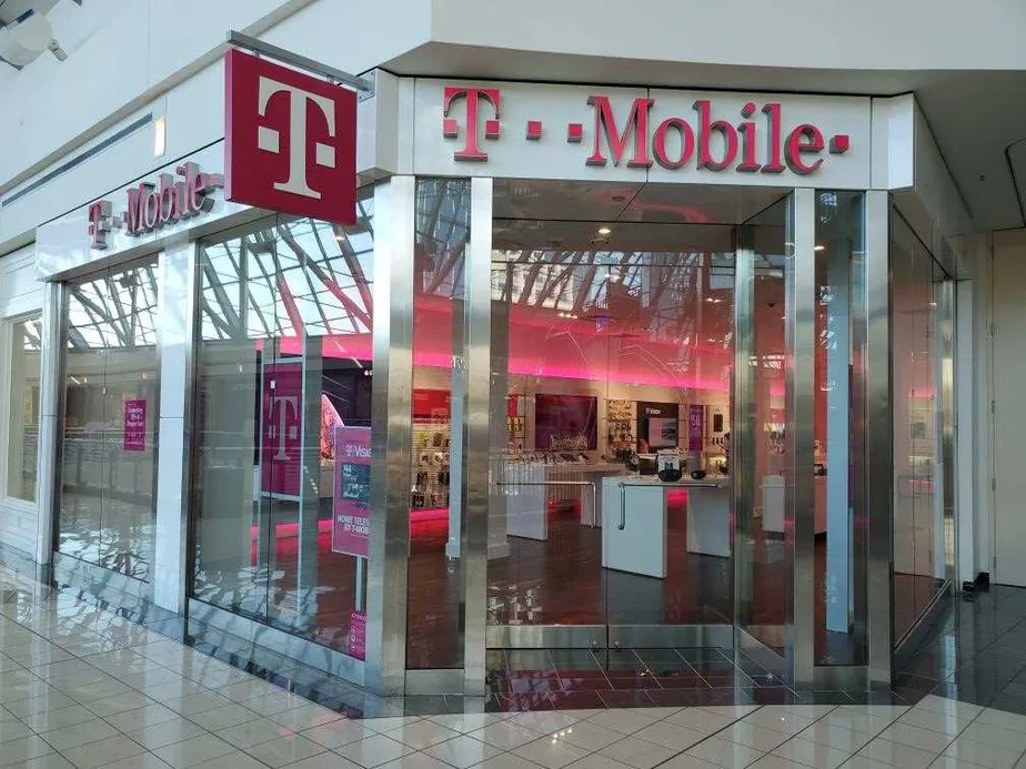 Exterior photo of T-Mobile store at Stonebriar Centre 2, Frisco, TX