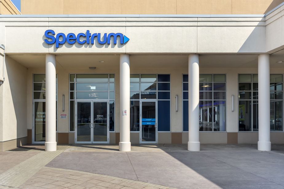 Spectrum - 6901 Rockside Rd 