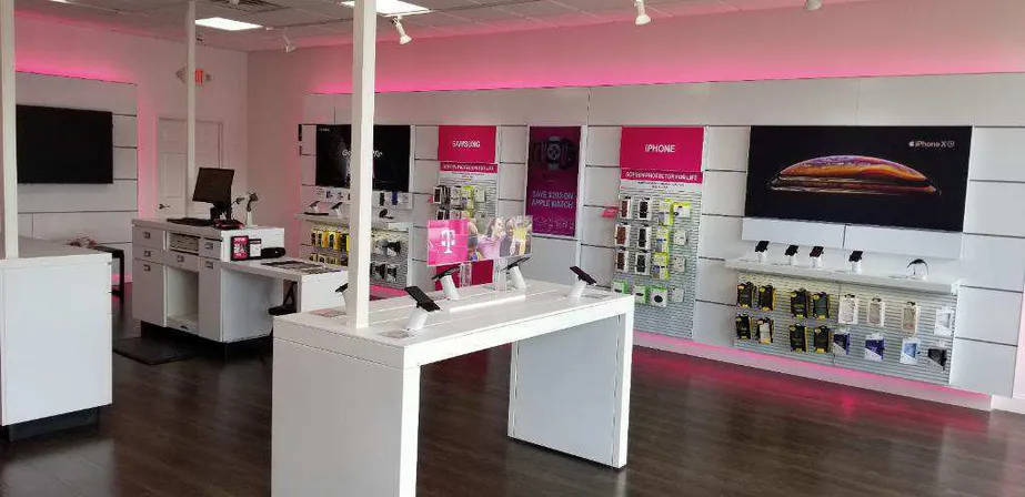 Interior photo of T-Mobile Store at Signal Mountain Rd & Mundy Street, Chattanooga, TN