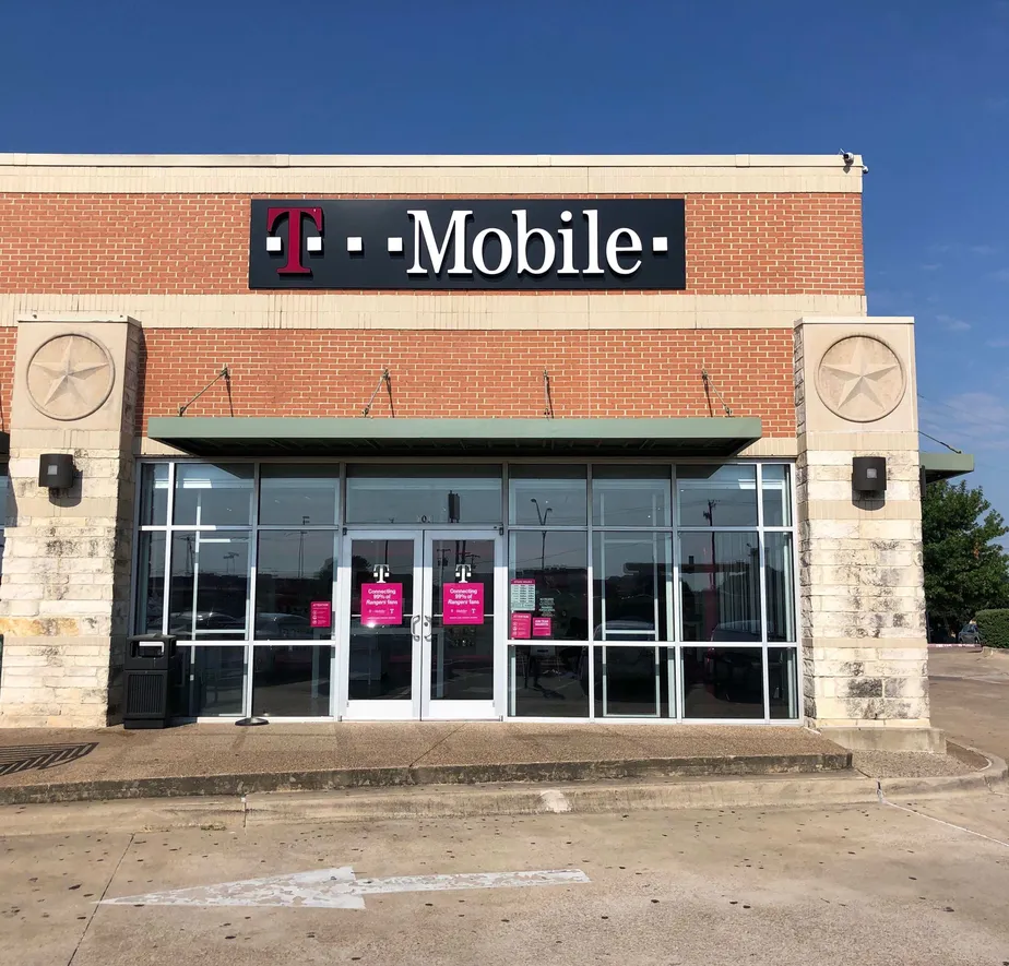 Exterior photo of T-Mobile store at I 35 & Pleasant Run, Desoto, TX