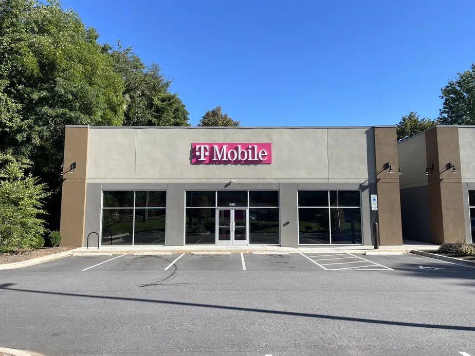 Exterior photo of T-Mobile Store at Patton Ave & Regent Park Blvd, Asheville, NC