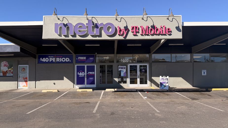 Metro by T-Mobile 1601 Broadway Blvd SE - 1601 Broadway Blvd SE 