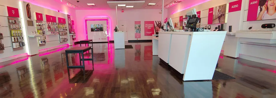 Interior photo of T-Mobile Store at Rt. 295 & Putnam Pike, Smithfield, RI