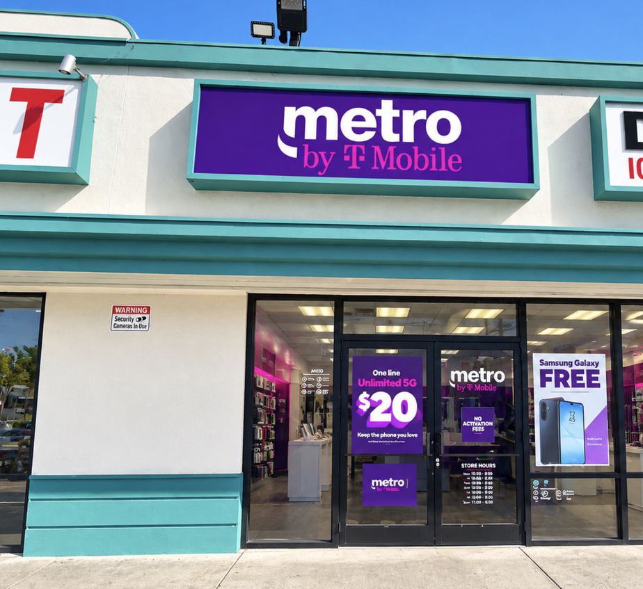 Metro by T-Mobile 1411 Echo Park Ave - 1411 Echo Park Ave 