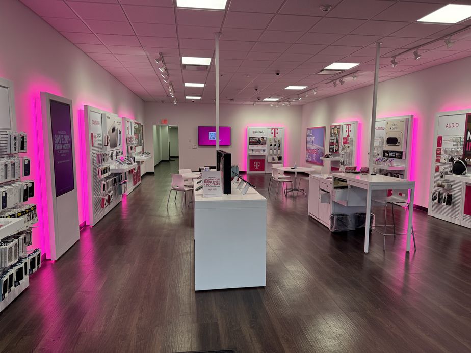 Interior photo of T-Mobile Store at Banksville Plaza, Pittsburgh, PA