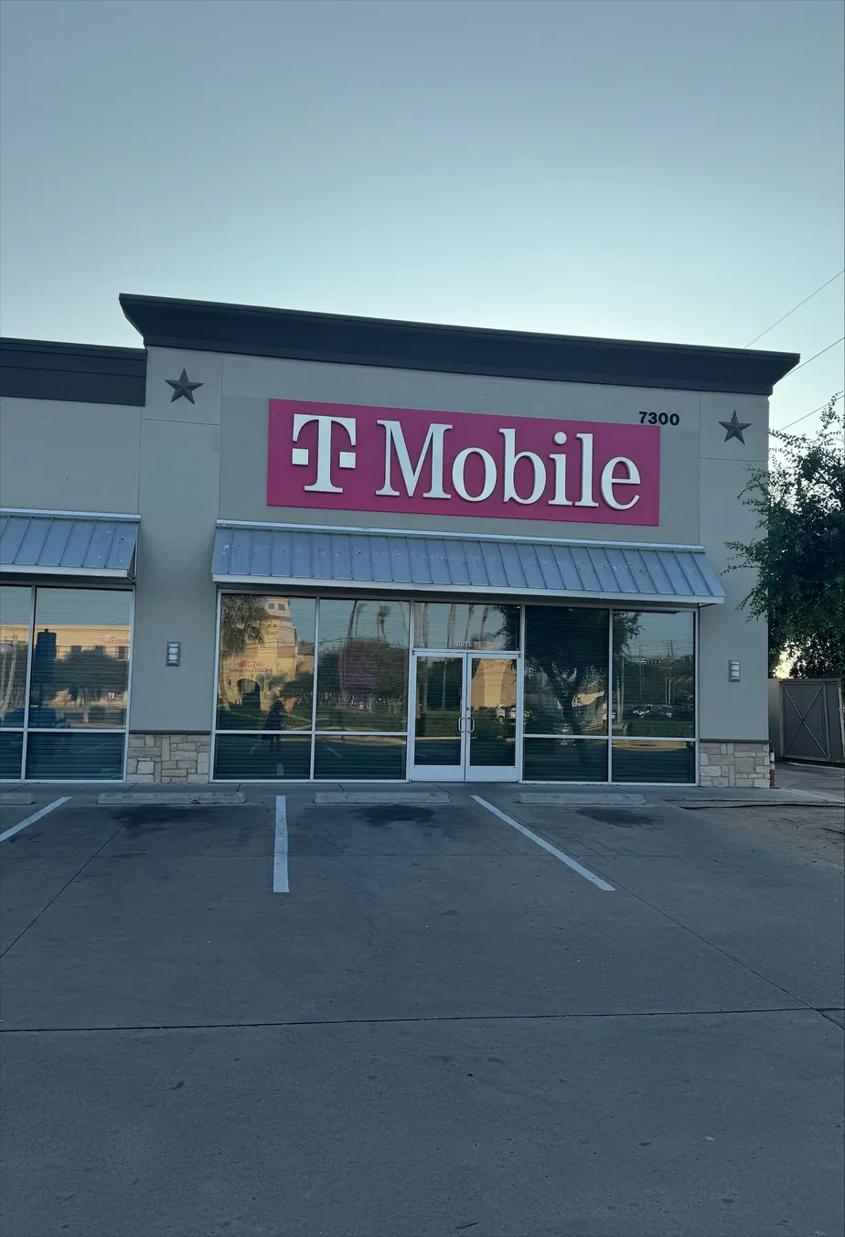 T-Mobile N 10th & W Trenton