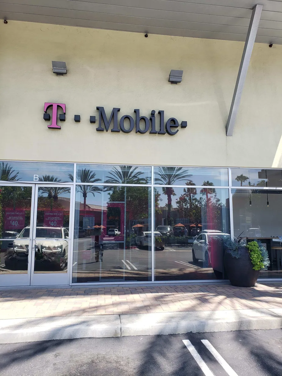 Exterior photo of T-Mobile store at Golden Lantern & Camino Del Avion, Laguna Niguel, CA