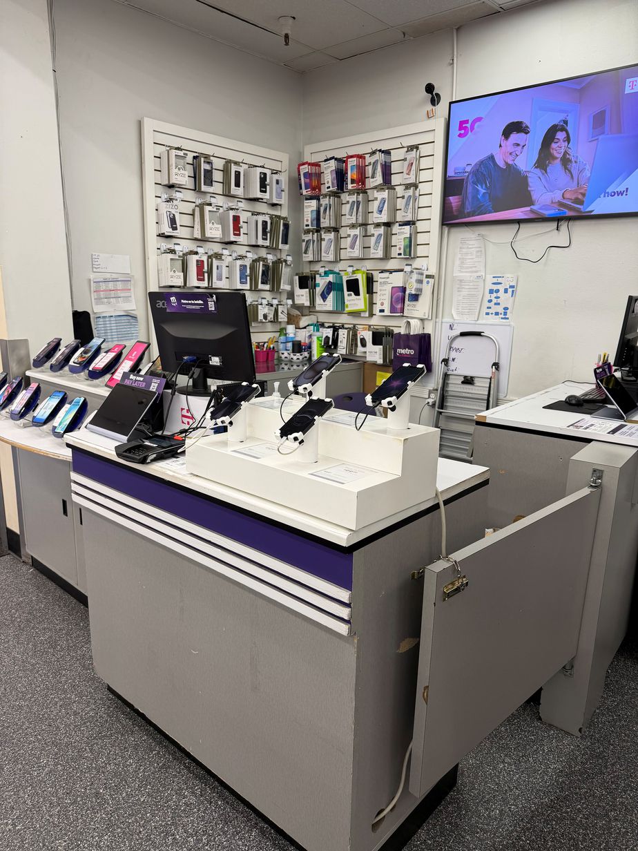Metro by T-Mobile 3518 Montana Ave - 3518 Montana Ave 
