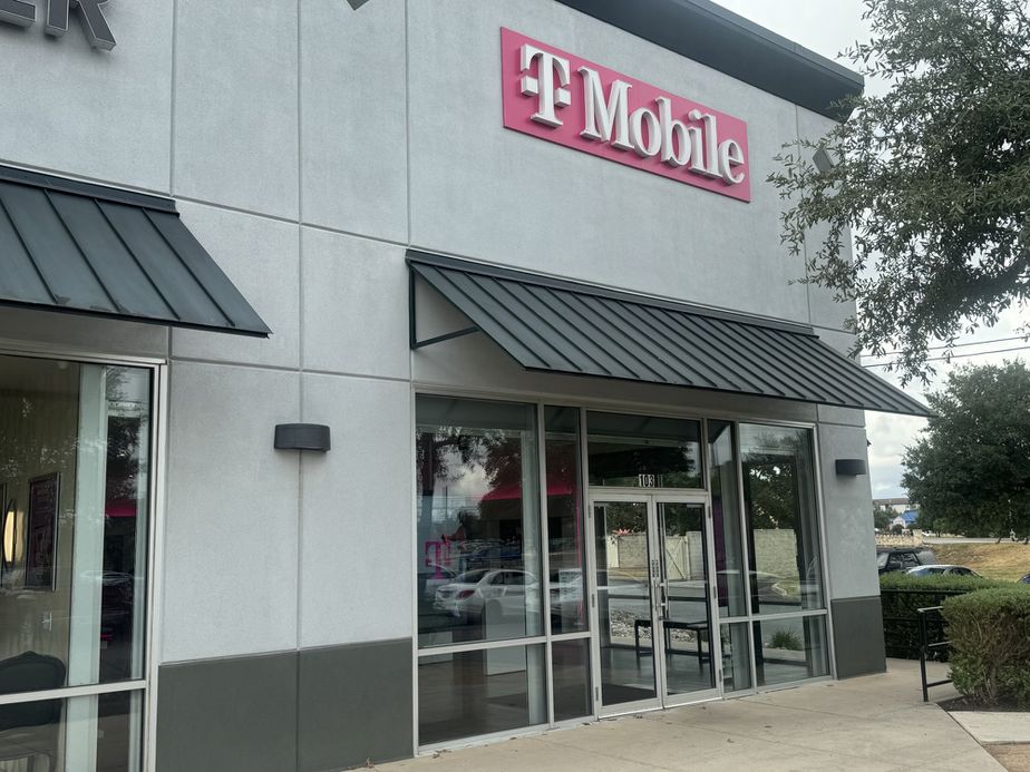 Exterior photo of T-Mobile Store at Alamo Ranch Shopping Center, San Antonio, TX