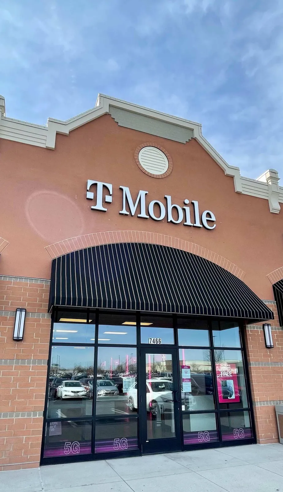 Exterior photo of T-Mobile store at State Route 161 E & Plain City Dublin Rd, Plain City, OH