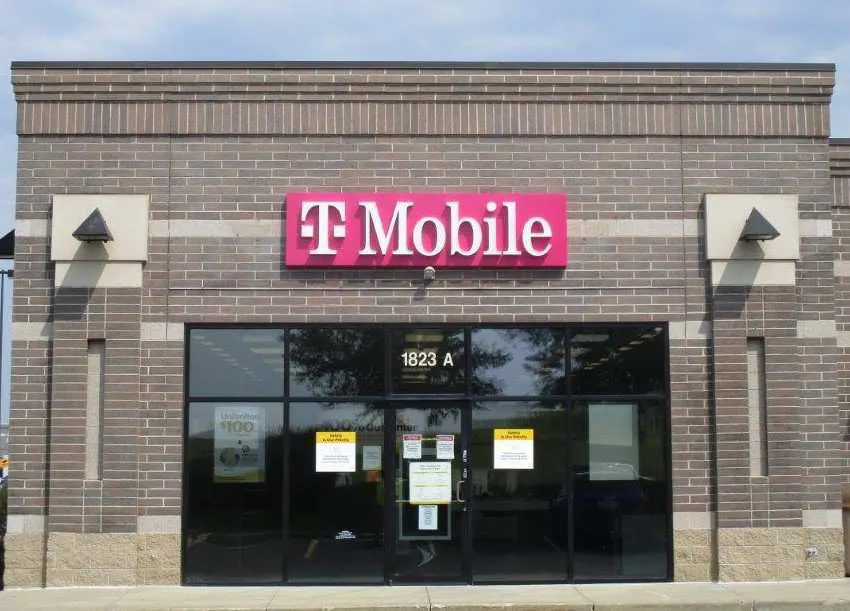 Exterior photo of T-Mobile store at E Geneva St & N Shore Dr, Delavan, WI