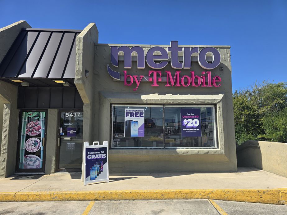 Metro by T-Mobile 5437 Blanco Rd - 5437 Blanco Rd 