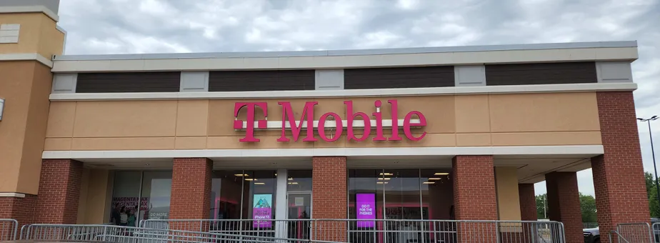 Exterior photo of T-Mobile Store at Bryant and 2nd St, Edmond, OK