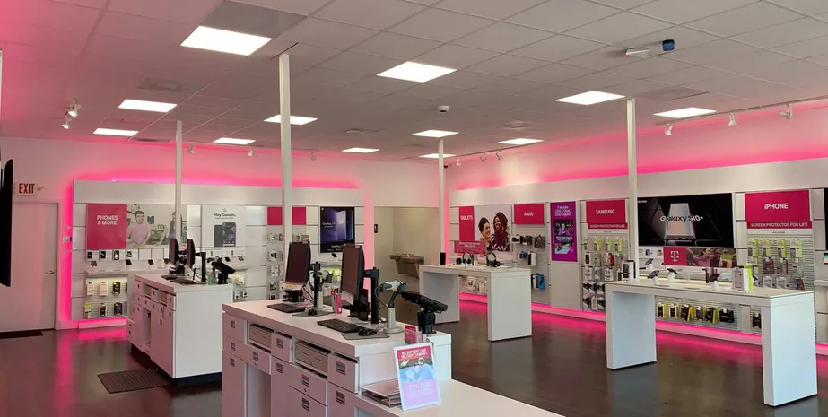 Interior photo of T-Mobile Store at US 1 & Roseland Rd, Sebastian, FL