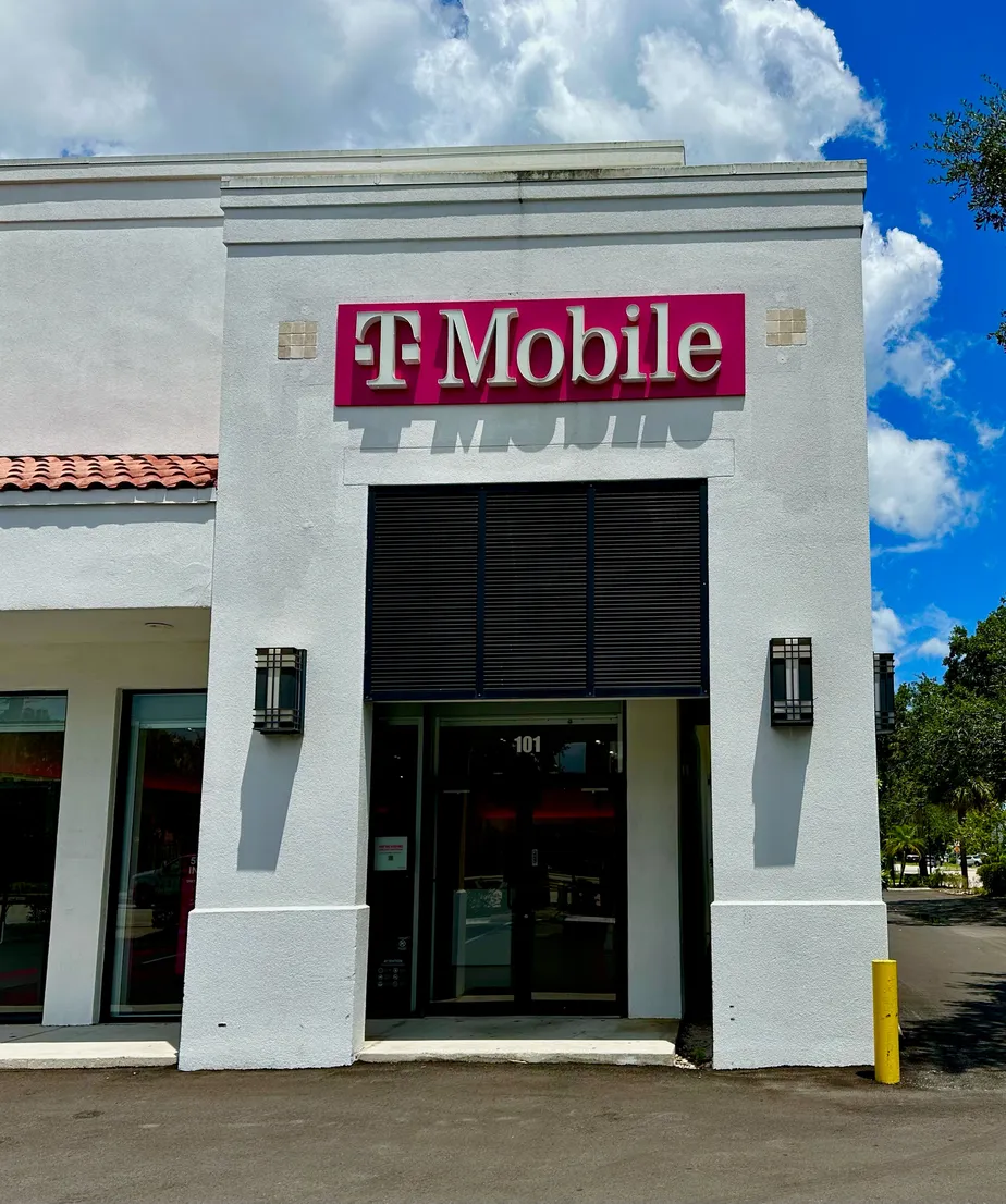 Exterior photo of T-Mobile Store at Indiantown Rd & Pennock Ln, Jupiter, FL