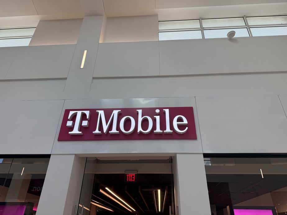  Exterior photo of T-Mobile Store at Florida Mall, Orlando, FL 