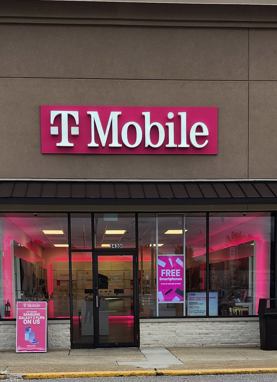 Exterior photo of T-Mobile Store at Center Ridge Rd & Pitts Blvd, North Ridgeville, OH