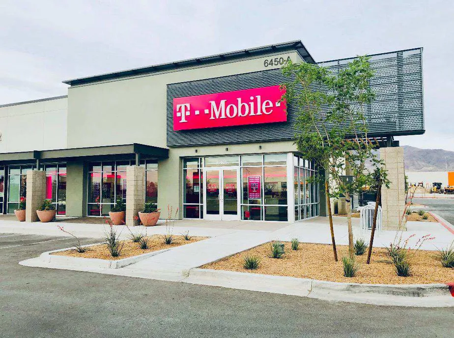 Exterior photo of T-Mobile store at I10 & Paseo Del Norte, El Paso, TX