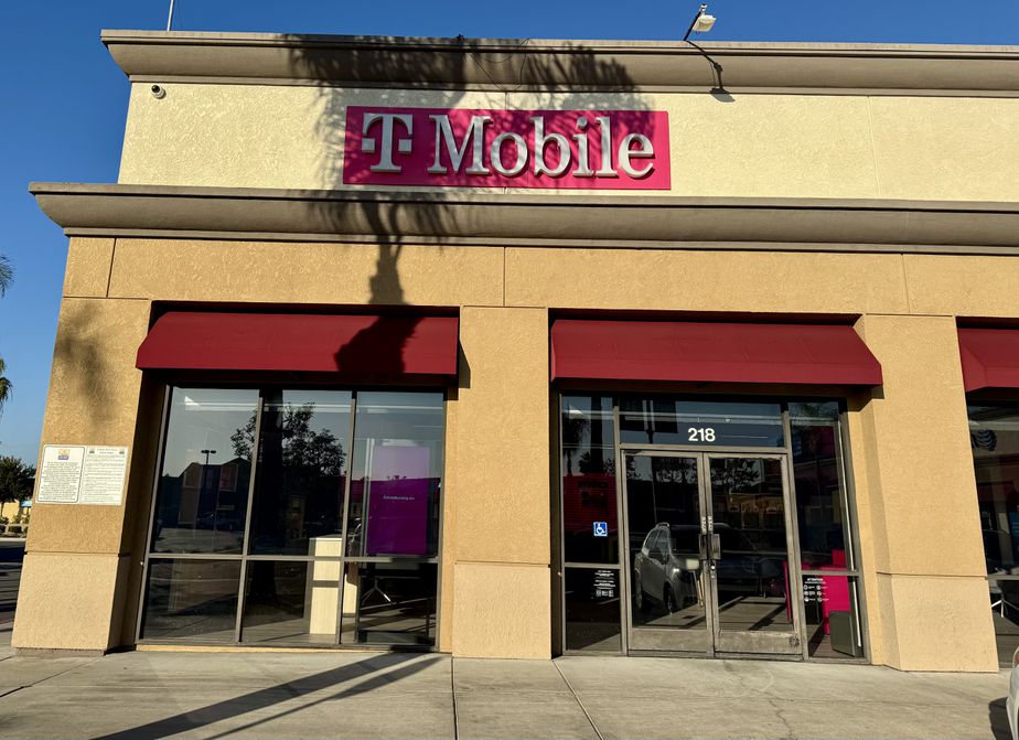 Exterior photo of T-Mobile Store at State College & Lincoln, Anaheim, CA