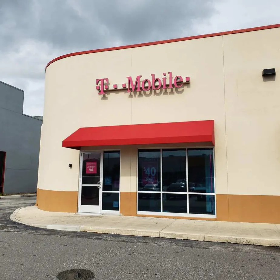 Exterior photo of T-Mobile store at W Irlo Bronson Memorial Hwy & Celebration Ave, Celebration, FL