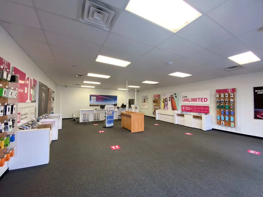 Interior photo of T-Mobile Store at Central Ave & Cornerstone Blvd, Hot Springs, AR