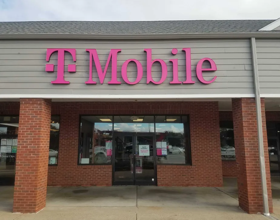 Exterior photo of T-Mobile store at Frenchtown Rd & Precision Park, North Kingstown, RI