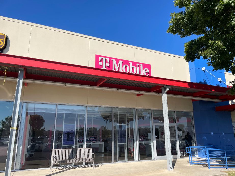 Exterior photo of T-Mobile Store at Potranco & Rousseau, San Antonio, TX