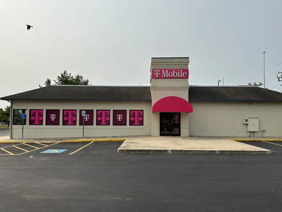 Foto del exterior de la tienda T-Mobile en Foxcroft Ave, Martinsburg, WV