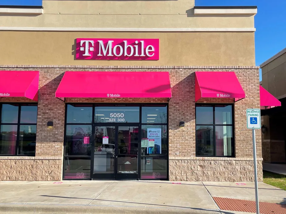 Exterior photo of T-Mobile store at State Hwy 121 & Wiltshire Blvd, The Colony, TX