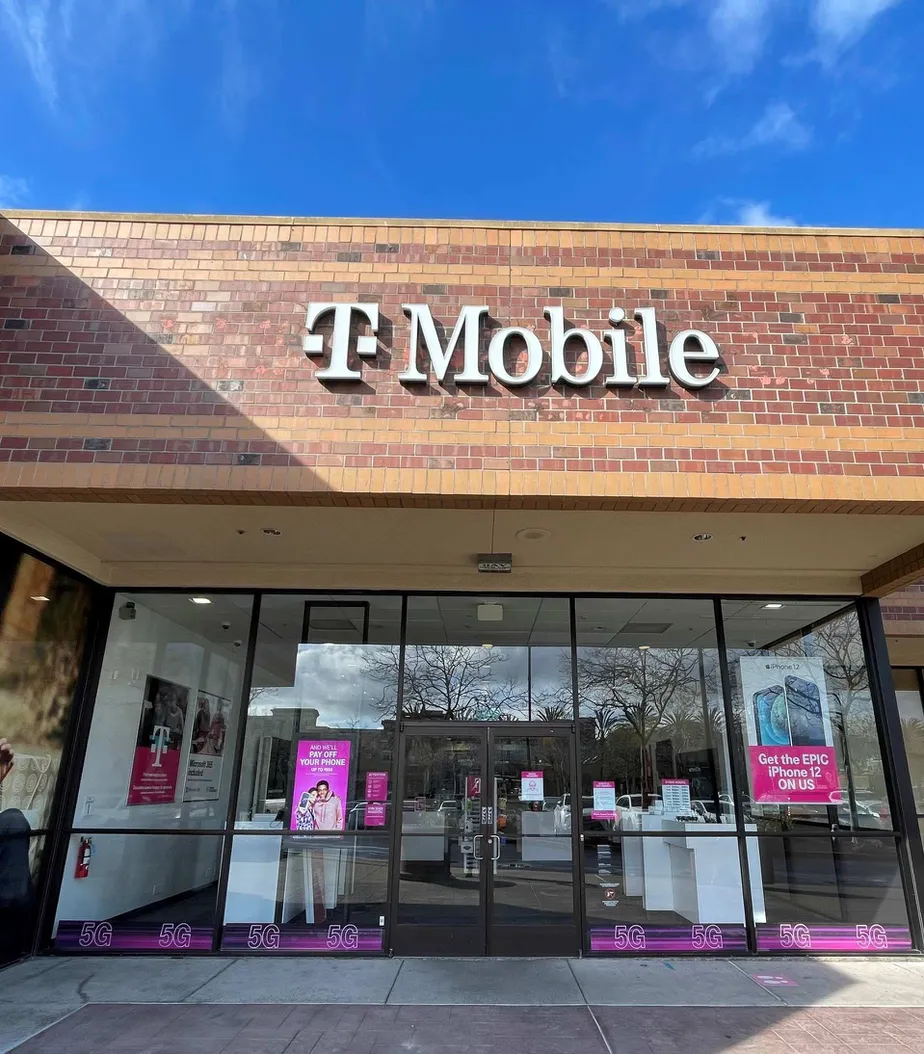 Exterior photo of T-Mobile store at Christie Ave & I 80 E, Emeryville, CA