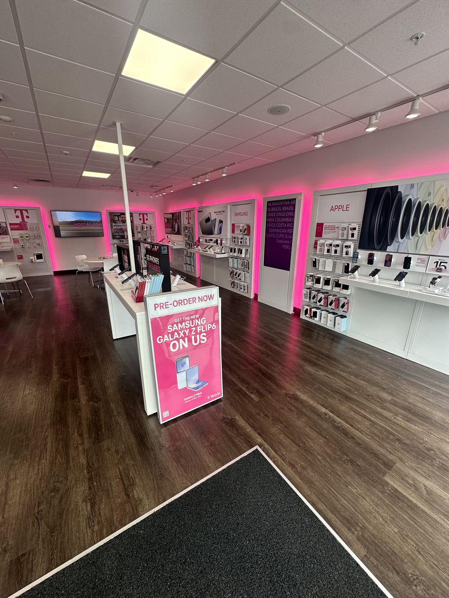 Interior photo of T-Mobile Store at Broadway & Vigo, Eureka, CA
