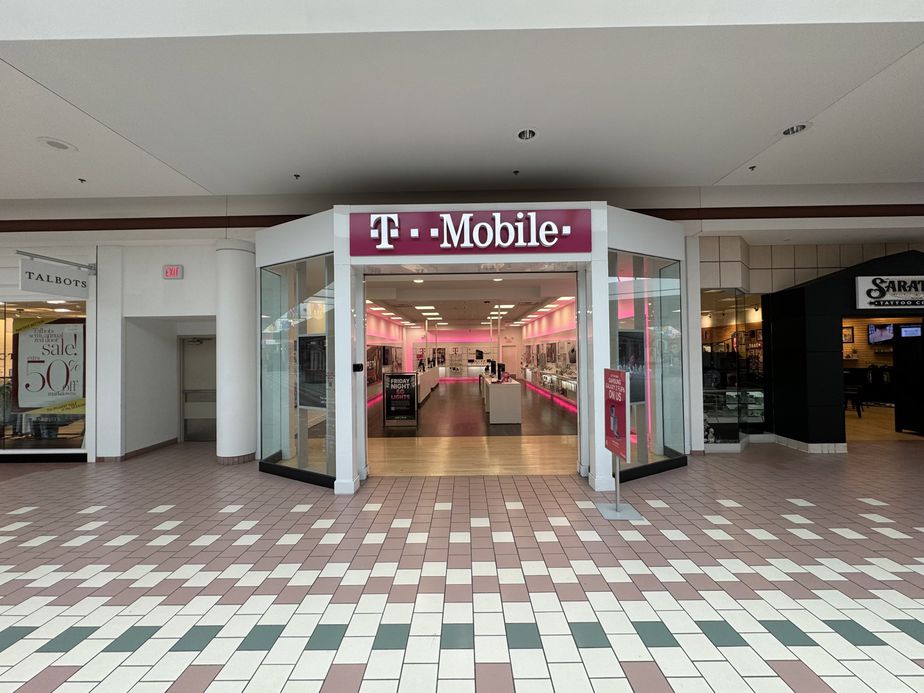 Exterior photo of T-Mobile Store at Wilton Mall, Saratoga Springs, NY