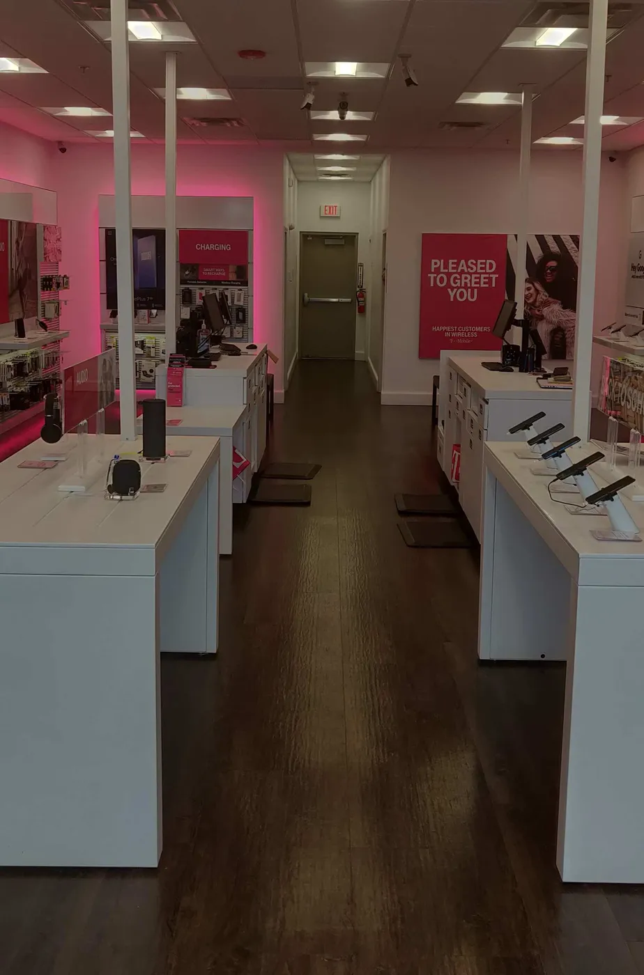  Interior photo of T-Mobile Store at S Columbia Blvd & 19th Ave S, Grand Forks, ND 