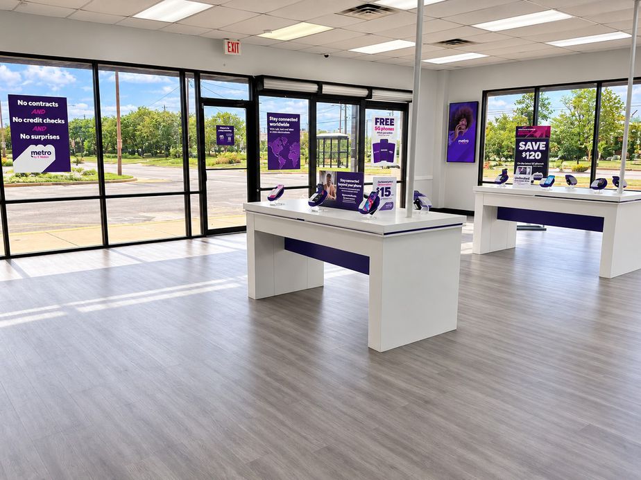 Metro by T-Mobile 12670 Bissonnet St - 12670 Bissonnet St 