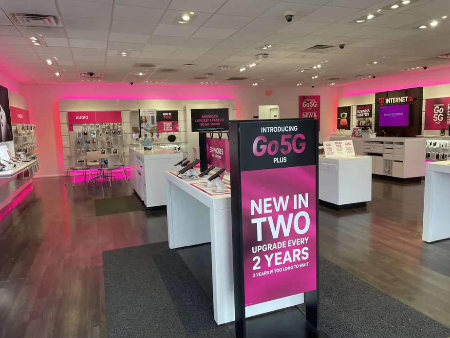 Interior photo of T-Mobile Store at Blueridge, Independence, MO
