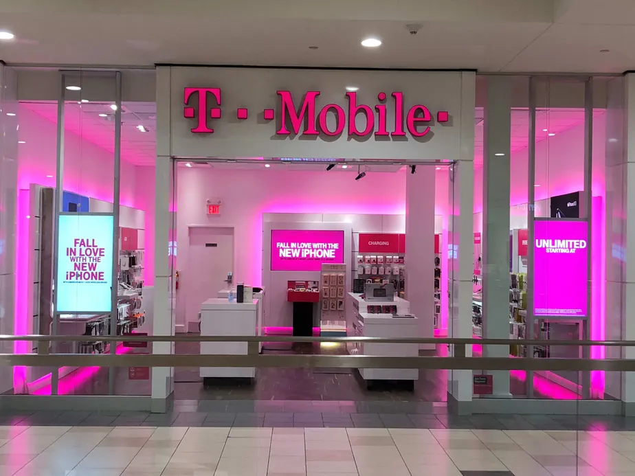 Exterior photo of T-Mobile store at Aurora Mall Inline, Aurora, CO