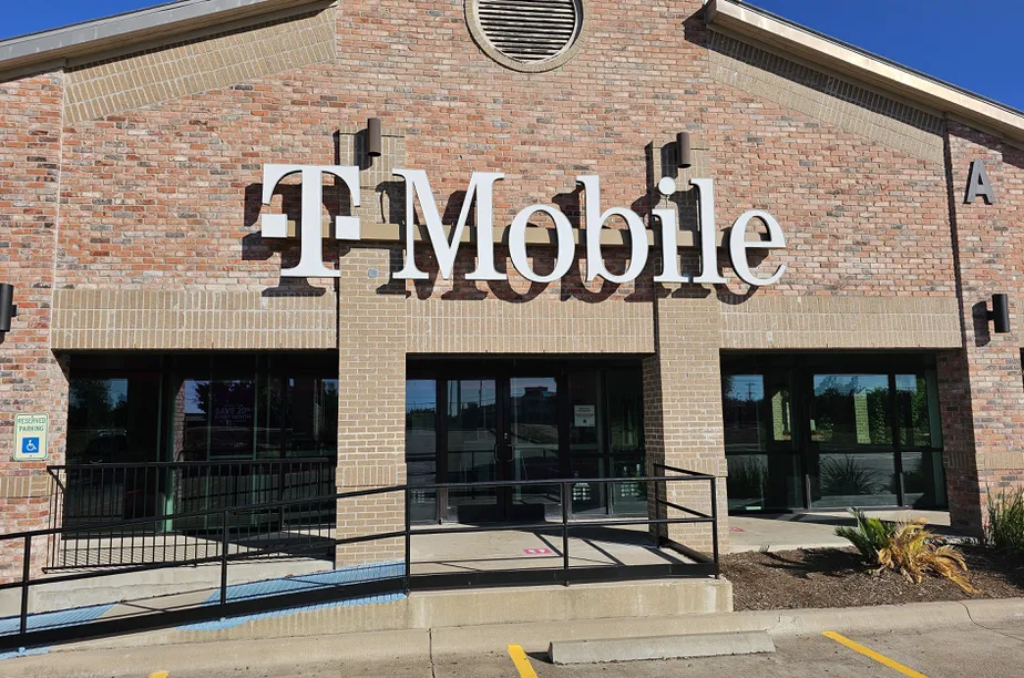 Exterior photo of T-Mobile Store at Whitestone, Cedar Park, TX 