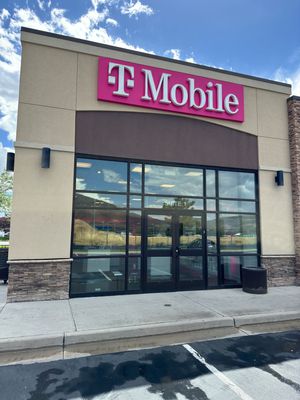 T-Mobile Authorized Retailer