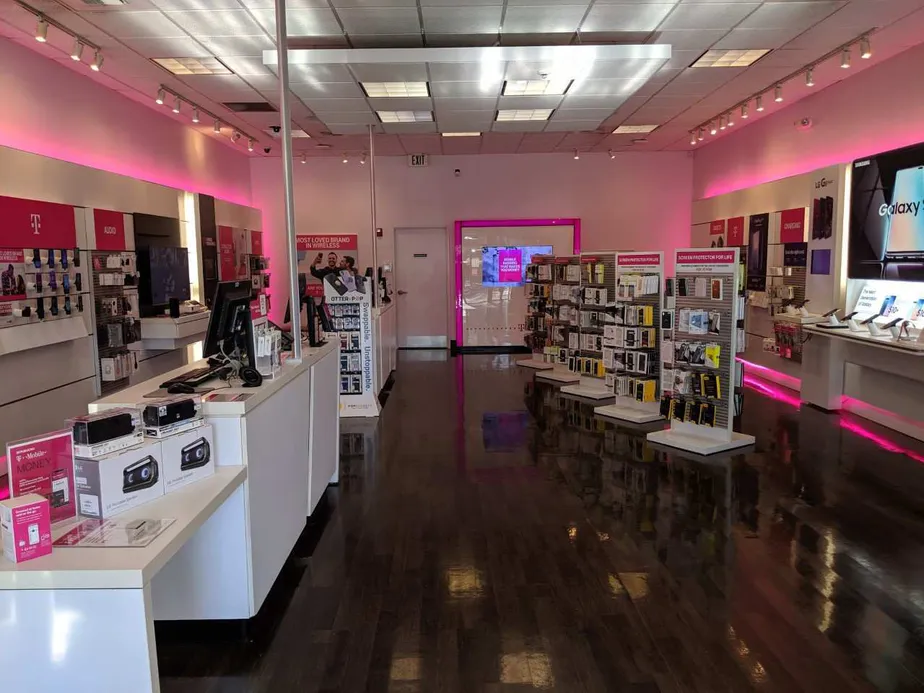 Interior photo of T-Mobile Store at 39th & Meridian South, Puyallup, WA