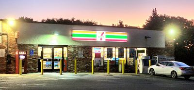 Image gallery for 7-Eleven