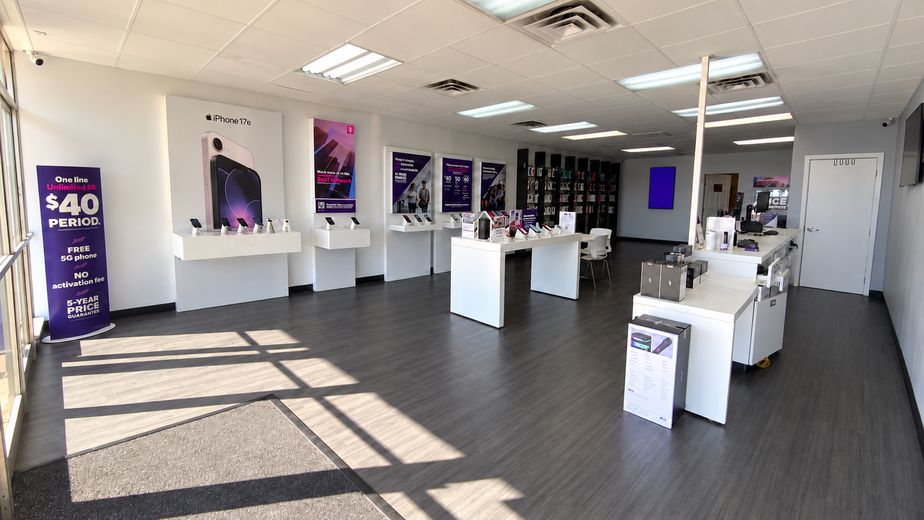 Metro by T-Mobile 3217 LOUISVILLE AVE - 3217 LOUISVILLE AVE