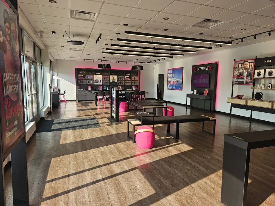  Interior photo of T-Mobile Store at Plover Rd & Hoover Ave, Plover, WI 