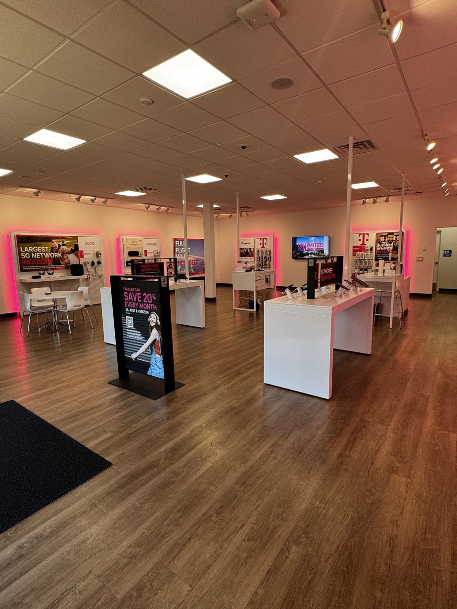Interior photo of T-Mobile Store at Germanna Hwy & Twin Dr, Locust Grove, VA