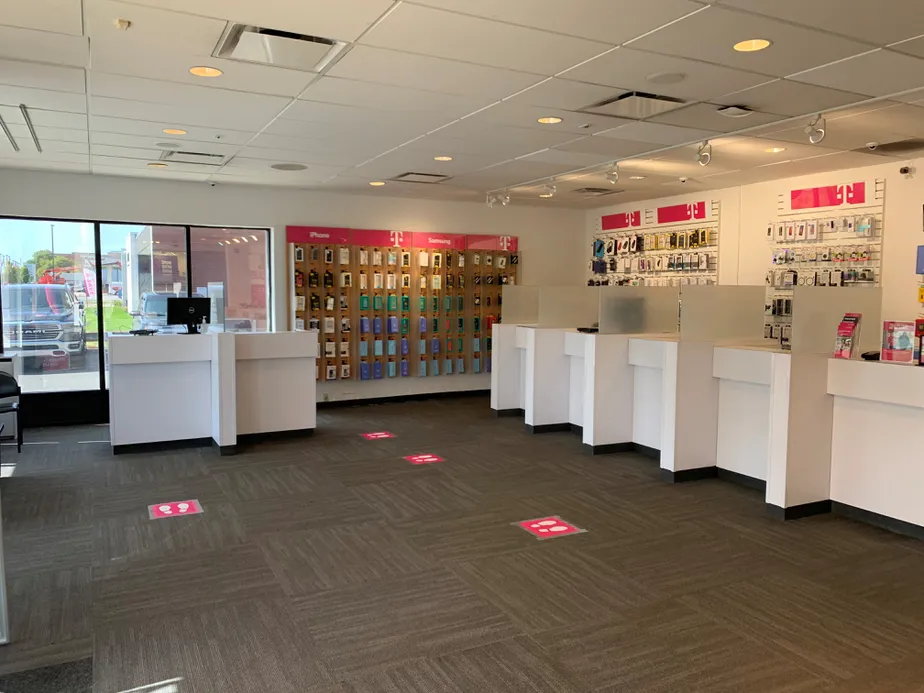  Interior photo of T-Mobile Store at Michigan & Telegraph, Dearborn, MI 