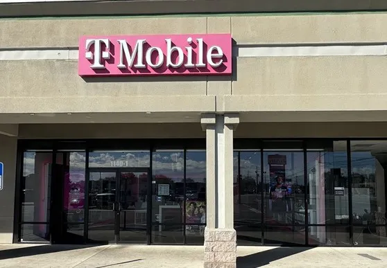  Exterior photo of T-Mobile Store at Dunn & Regency, Jacksonville, FL 
