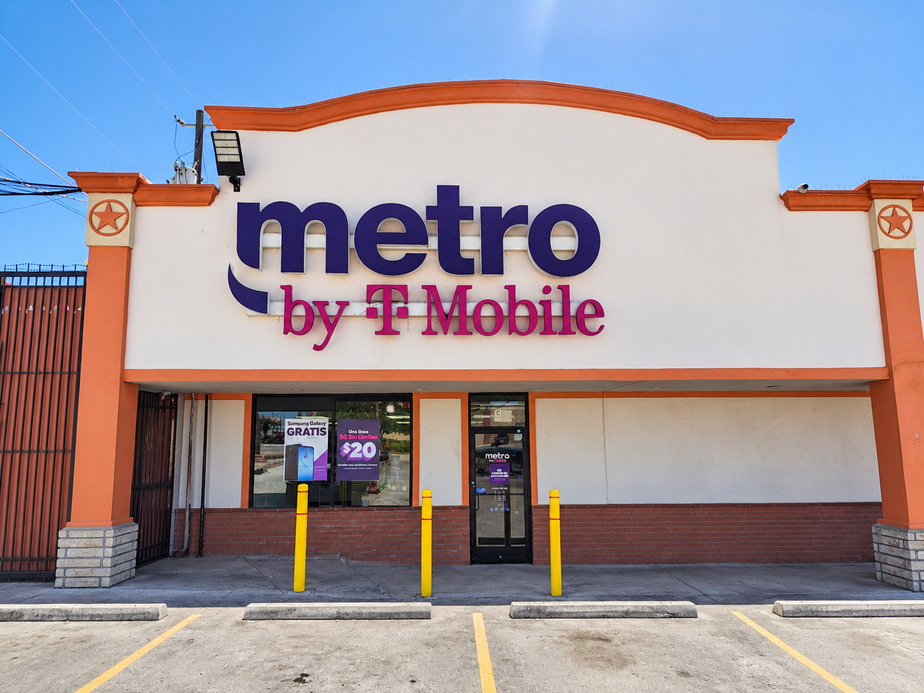 Metro by T-Mobile 2780 Royal Ln - 2780 Royal Ln 