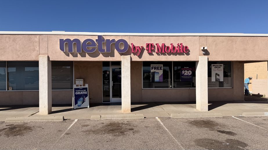 Metro by T-Mobile 803 N California St - 803 N California St 