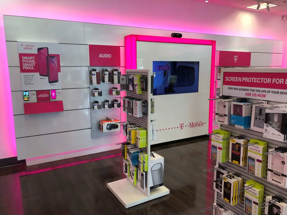 Exterior photo of T-Mobile store at 210 & Campus, Upland, CA