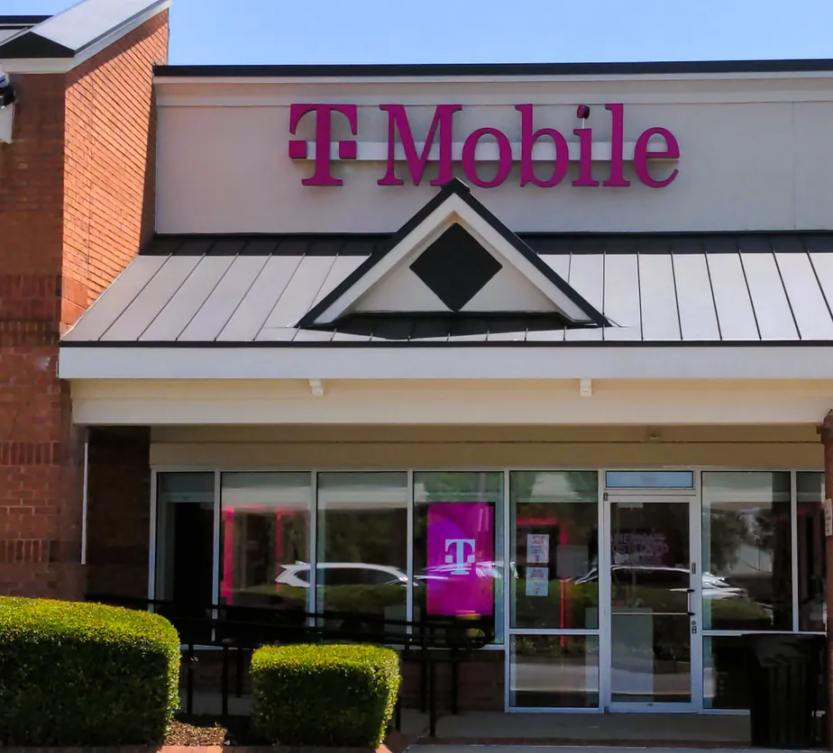  Exterior photo of T-Mobile Store at Sugarloaf Pkwy & Meadow Church Rd, Duluth, GA 